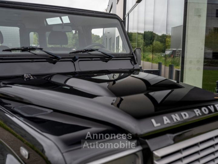 Land Rover Defender 90 TD4 SE - 23