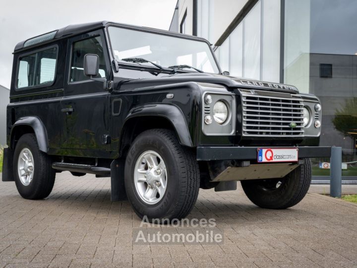 Land Rover Defender 90 TD4 SE - 25