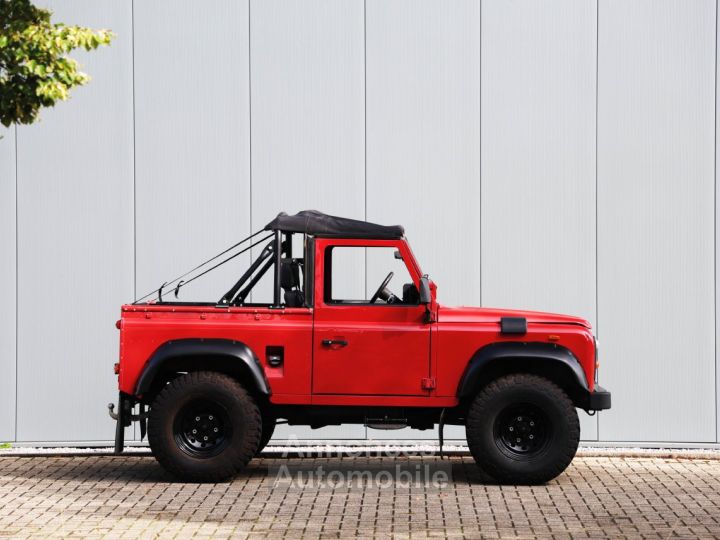 Land Rover Defender 90 V8 3.5 V8 138 bhp with original carbs - 8