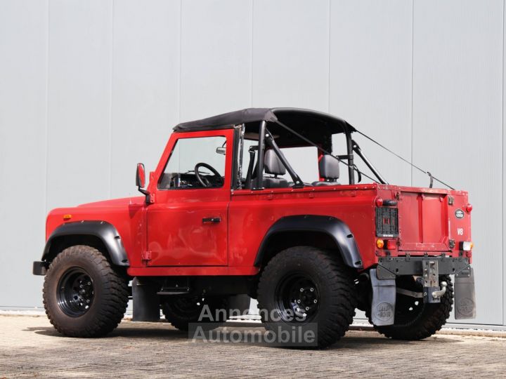 Land Rover Defender 90 V8 3.5 V8 138 bhp with original carbs - 29