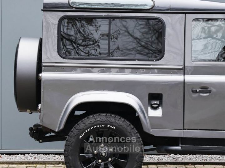 Land Rover Defender 90 V8 90 V8 3.5 V8 138 BHP - 6