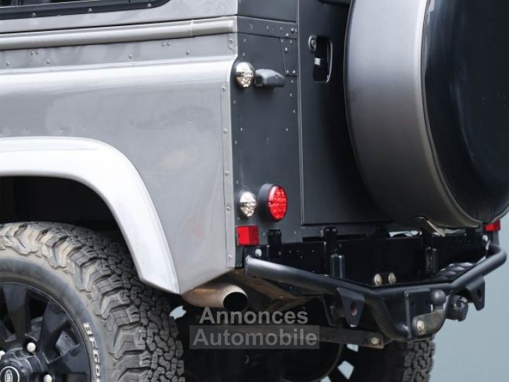 Land Rover Defender 90 V8 90 V8 3.5 V8 138 BHP - 22