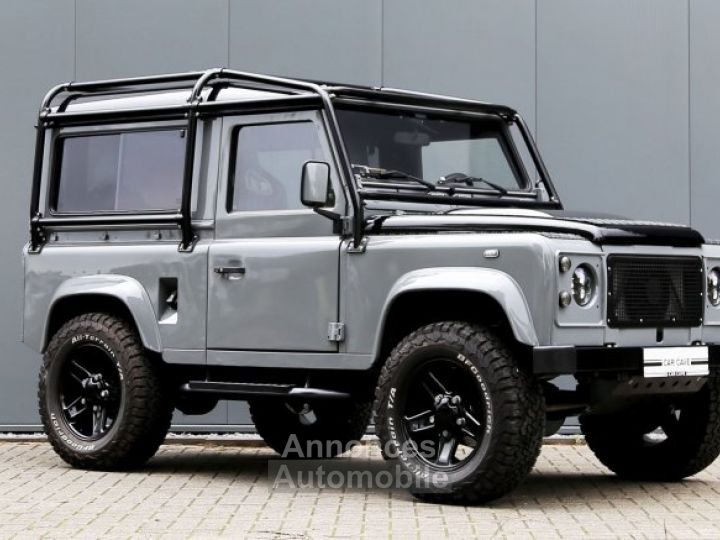 Land Rover Defender 90 V8 Urban 4.6L V8 producing 230 bhp - 1