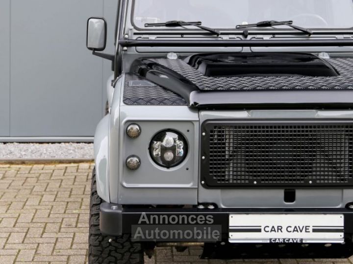 Land Rover Defender 90 V8 Urban 4.6L V8 producing 230 bhp - 3