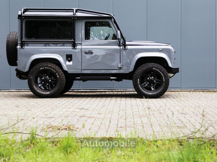 Land Rover Defender 90 V8 Urban 4.6L V8 producing 230 bhp - 5