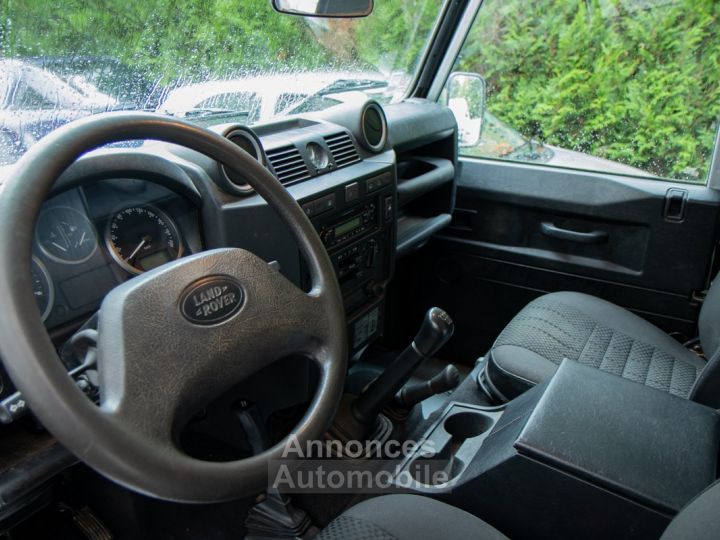 Land Rover Defender Rover 110 VAN 2.4 Turbo – D - 4X4 - LICHTE VRACHT - TREKHAAK - 11