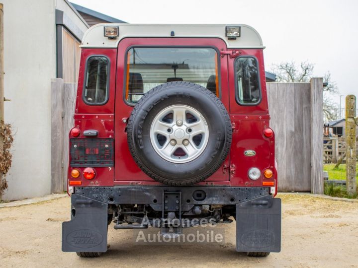 Land Rover Defender Rover 90 2.5 TD5 SE 4X4 - 1STE EIGENAAR - HISTORIEK - LICHTE VRACHT - ZETELVERWARMING - ELEKT. RAMEN - TREKHAAK - 9