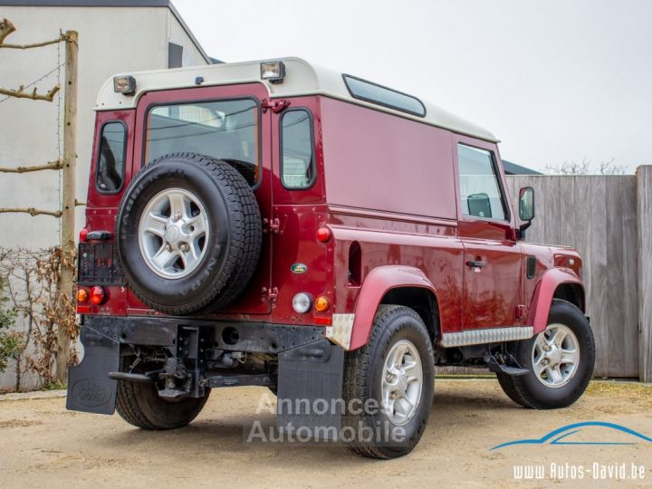 Land Rover Defender Rover 90 2.5 TD5 SE 4X4 - 1STE EIGENAAR - HISTORIEK - LICHTE VRACHT - ZETELVERWARMING - ELEKT. RAMEN - TREKHAAK - 44