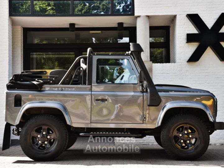 Land Rover Defender TD4 CABRIO - 3