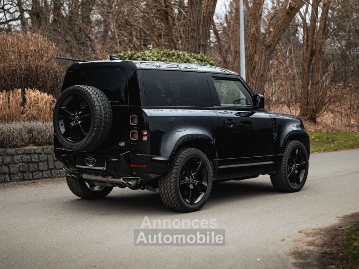 Land Rover Defender V8 P525 -Like new- Vat refundable- 1st owner - 10