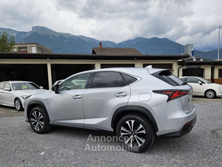 Lexus NX 300h 4WD F SPORT - 2