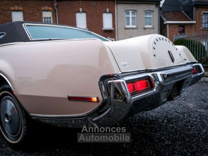 Lincoln Continental Mark IV - 4