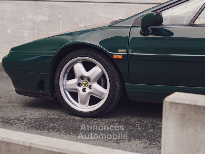 Lotus Esprit - 7