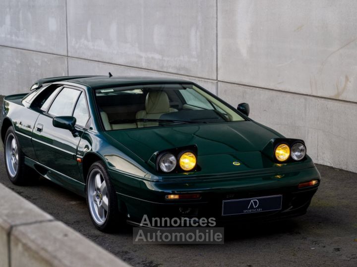 Lotus Esprit - 18