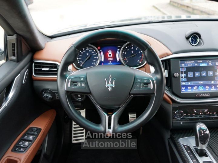 Maserati Ghibli V6 S Q4 - 1ère Main MASERATI Lyon - Pack Sport + Business + Premium + Confort + Carbone - Révisée 11/2023 - Gar. 12 Mois - 21