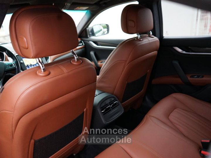 Maserati Ghibli V6 S Q4 - 1ère Main MASERATI Lyon - Pack Sport + Business + Premium + Confort + Carbone - Révisée 11/2023 - Gar. 12 Mois - 34