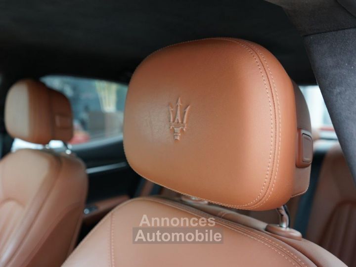 Maserati Ghibli V6 S Q4 - 1ère Main MASERATI Lyon - Pack Sport + Business + Premium + Confort + Carbone - Révisée 11/2023 - Gar. 12 Mois - 18