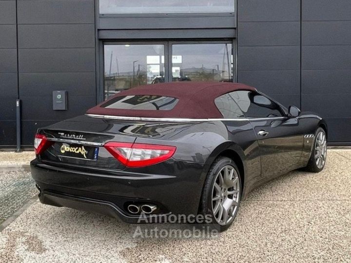 Maserati Grancabrio 4.7 440 - 2