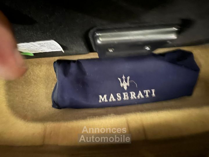 Maserati GranTurismo S 4.7 V8 - 12