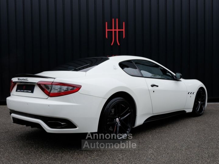 Maserati GranTurismo SPORT - 10