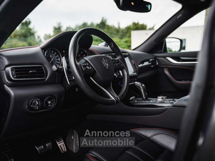 Maserati Levante S GranSport Grigio Maratea Matt Pano 360° - 21