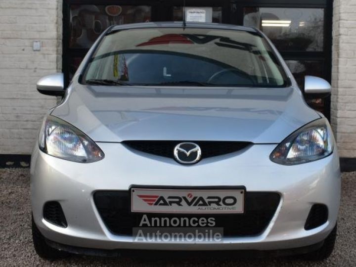 Mazda 2 1.3i Sport - 9