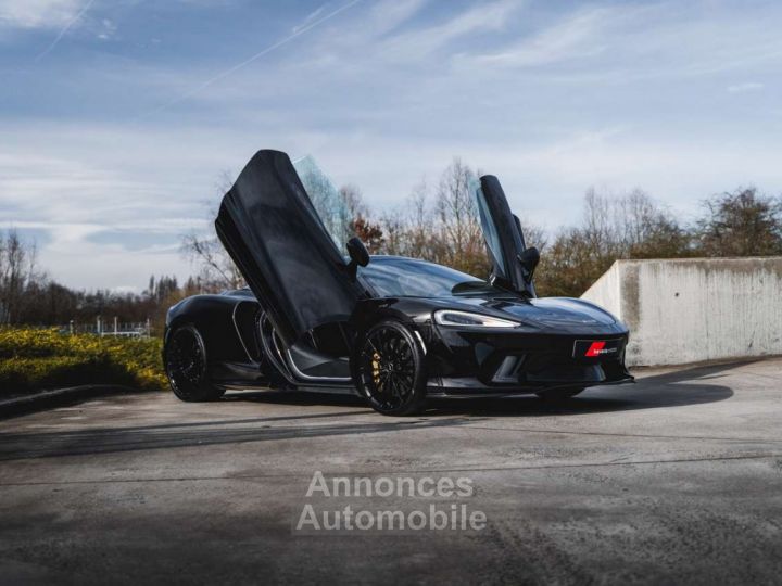 McLaren GT MSO Black Pack Luxury Lift B&W - 5