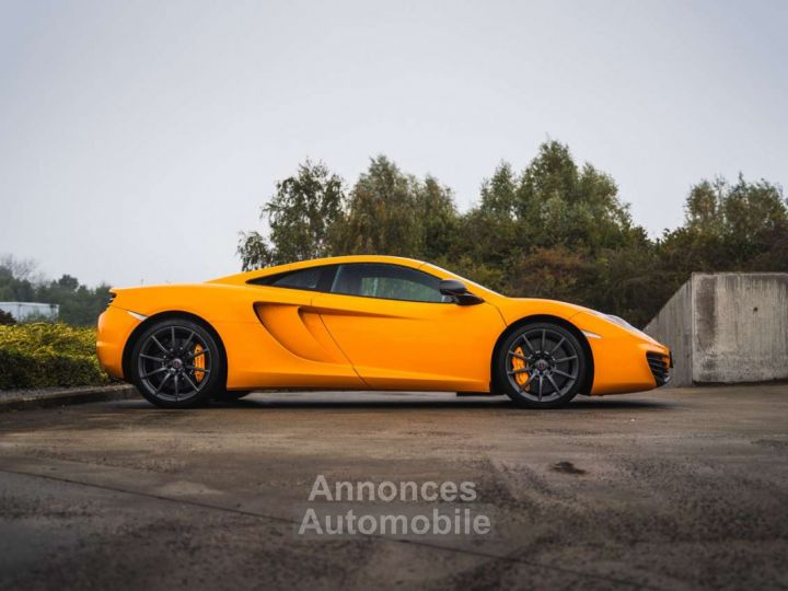 McLaren MP4-12C Belgian Vehicle Carbon - 7