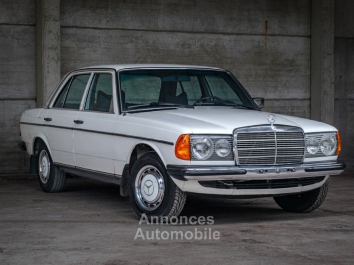 Mercedes 200 - 7