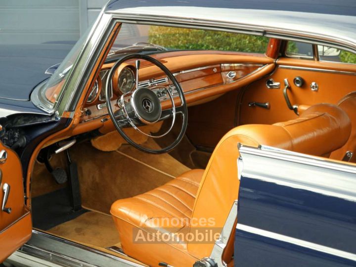 Mercedes 220 SEb C W111 Coupé Sunroof Automatic - 16