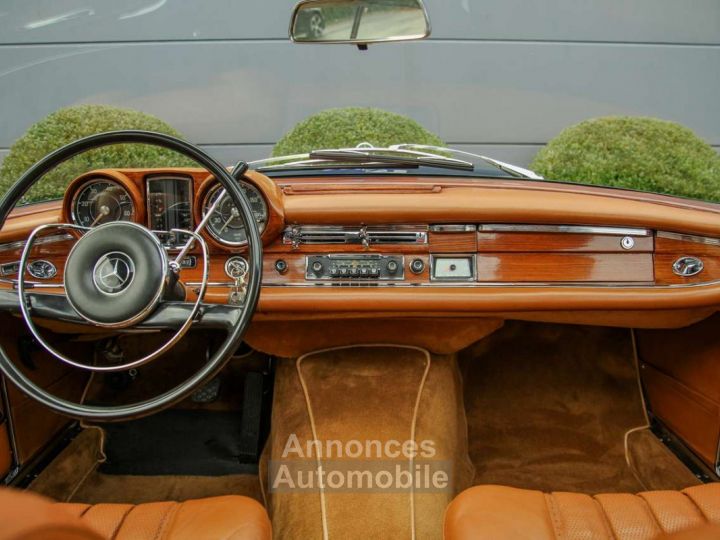 Mercedes 220 SEb C W111 Coupé Sunroof Automatic - 31