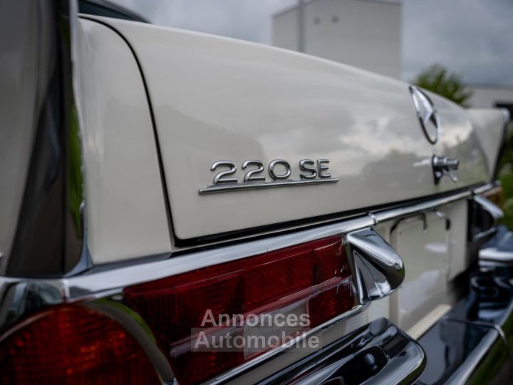 Mercedes 220 SEb Limousine - 11