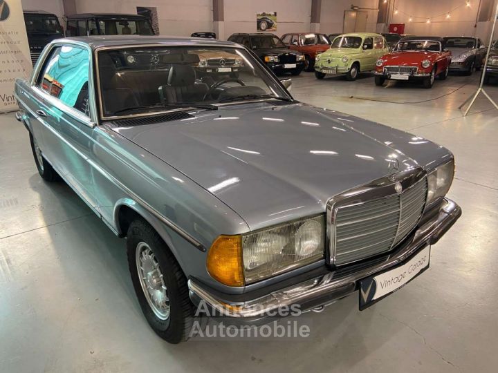 Mercedes 230 CE - 4