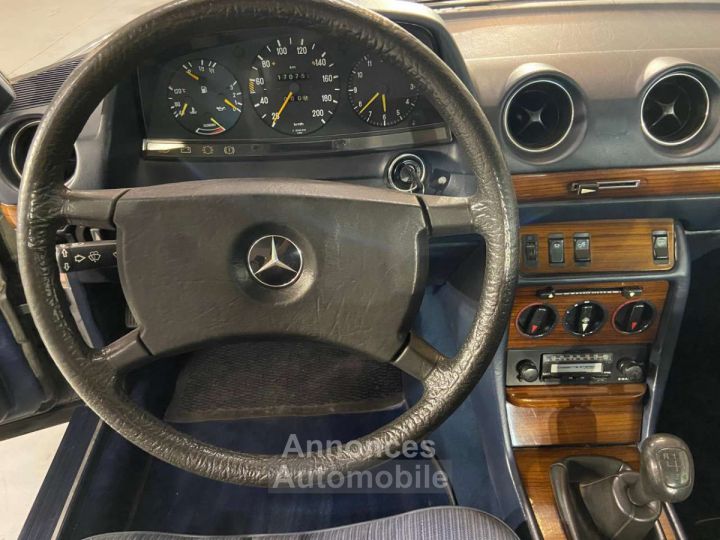 Mercedes 230 CE - 25