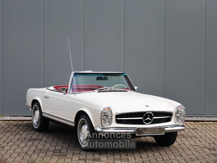 Mercedes 280 sl pagoda W113 2800 cc inline 6 cilinder 168 bhp - 12