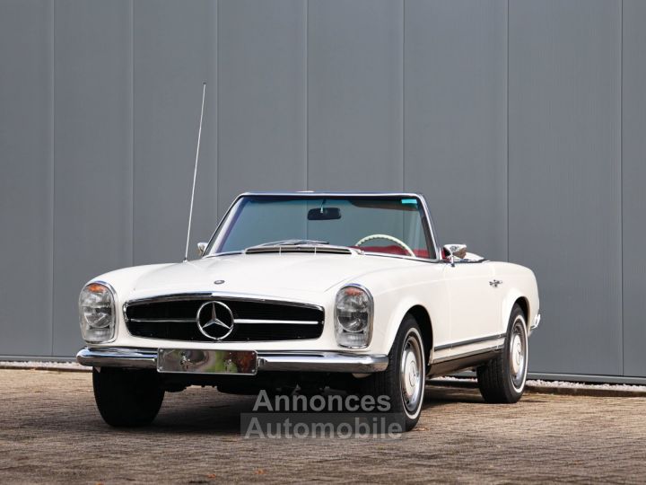 Mercedes 280 sl pagoda W113 2800 cc inline 6 cilinder 168 bhp - 16