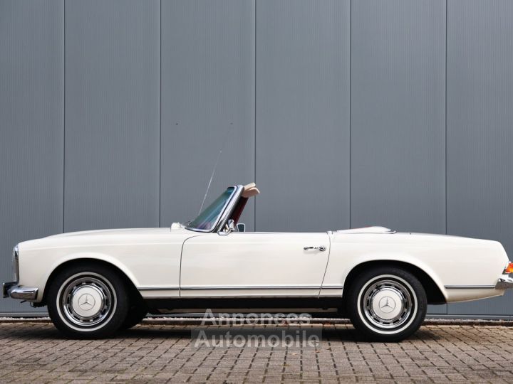 Mercedes 280 sl pagoda W113 2800 cc inline 6 cilinder 168 bhp - 24