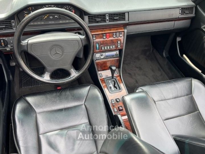 Mercedes 300 CE - 24 - 8