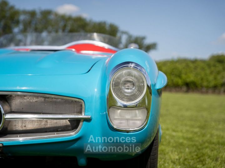 Mercedes 300 SLS Replica - 21