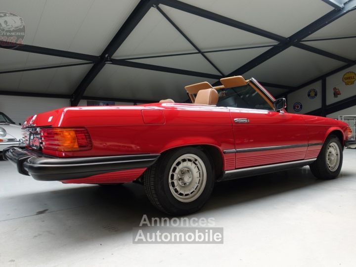 Mercedes 380 R107 380SL - 9