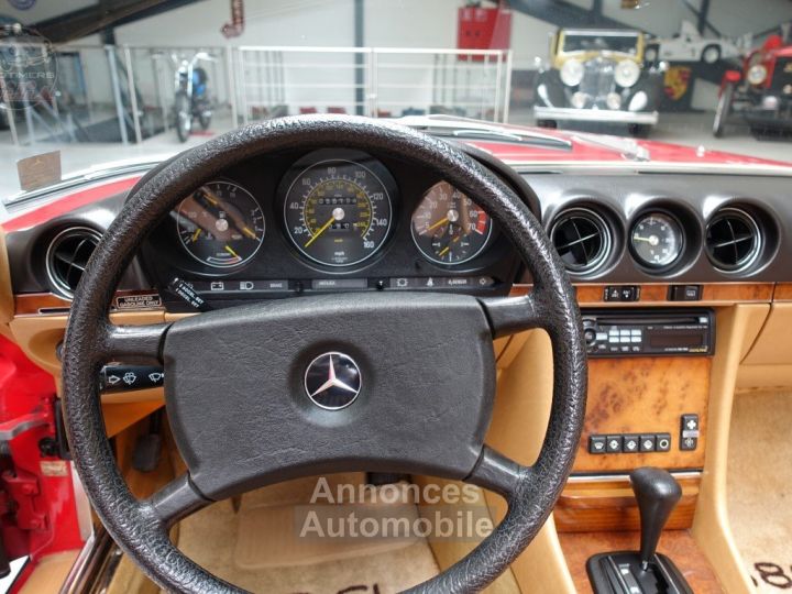 Mercedes 380 R107 380SL - 24