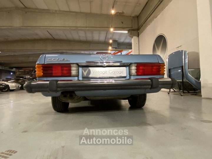 Mercedes 560 SL - 20