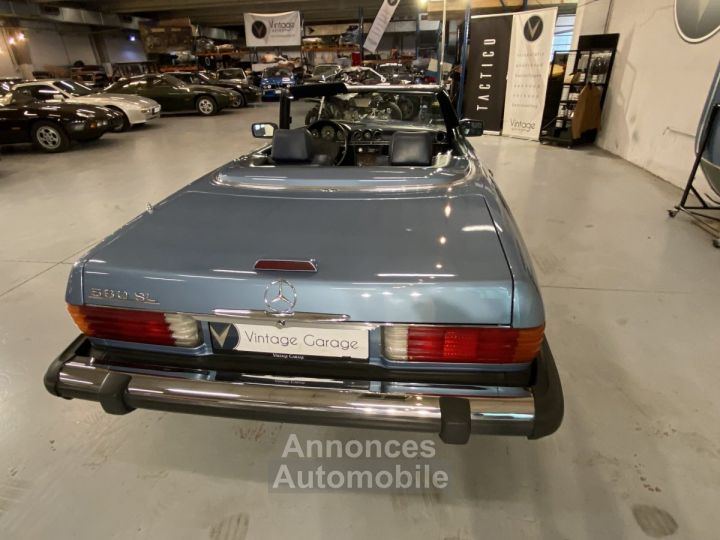 Mercedes 560 SL - 21