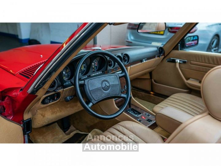 Mercedes 560 SL R107 - 11