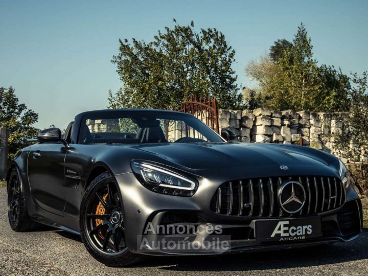 Mercedes AMG GT - 4