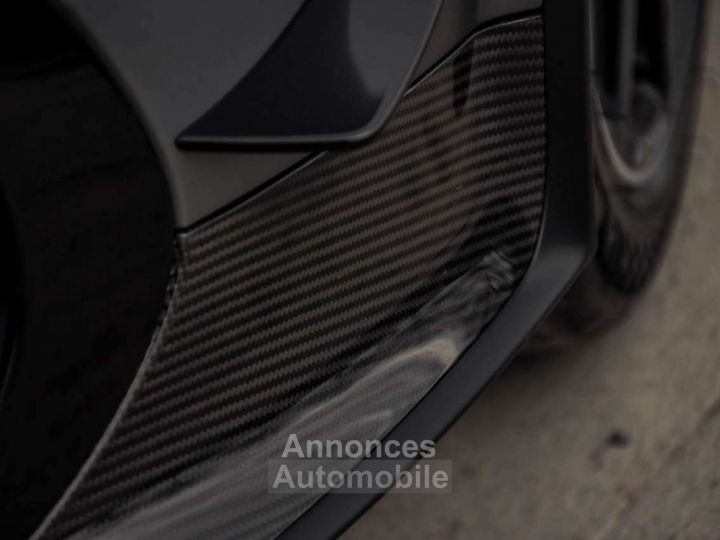 Mercedes AMG GT BLACK SERIES - 11