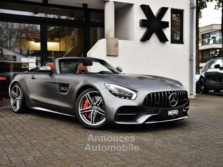 Mercedes AMG GT C 4.0 V8 BiTurbo - 16