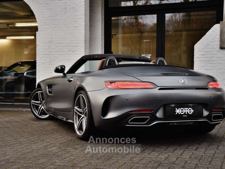 Mercedes AMG GT C 4.0 V8 BiTurbo - 22