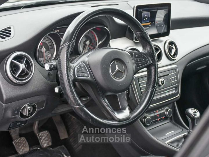 Mercedes CLA 180 - BI-XENON - PDC - CRUISE CONTROL - LEDER - SPORTSEATS - - 12