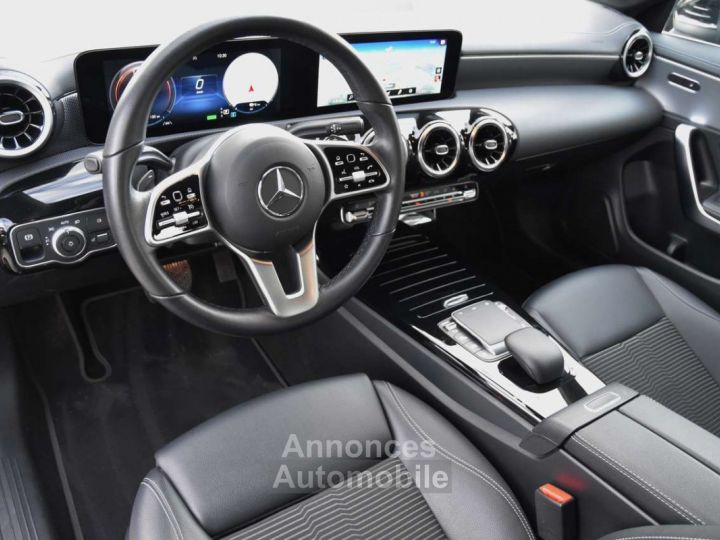 Mercedes CLA 250 e PHEV LUXURY LINE - 4